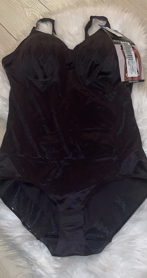 Miraclesuit 2510 Comfy Curves Bodybriefer Body Shapewear WF Feminino GG Preto - Imagem 2 de 4