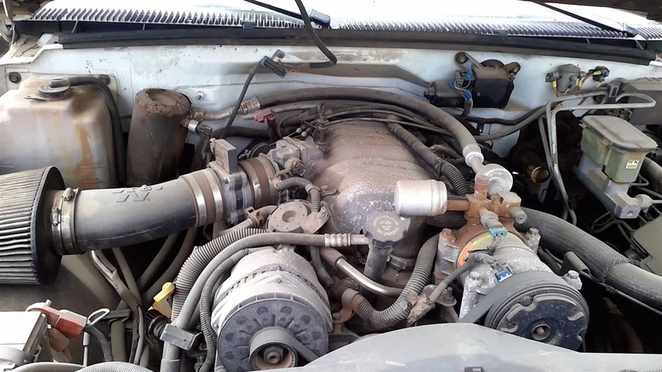 二手右头灯总成适合:1997 年雪佛兰 2500 拾音器复合材料右 G — 第 2/4 张图片