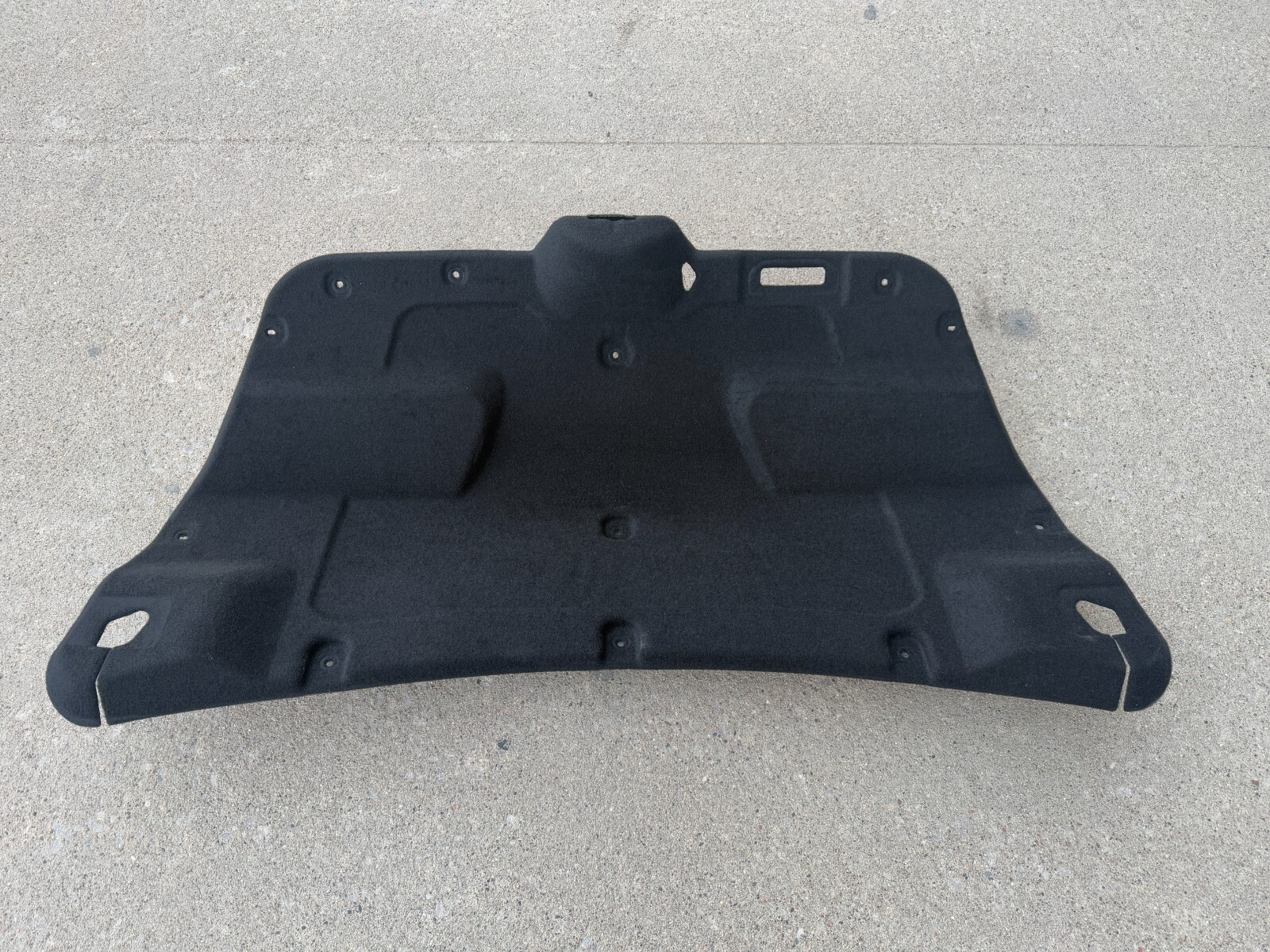 P50171 2014-2020 Maserati Quattroporte Trunk Lid Cover Panel 6700132420 OEM