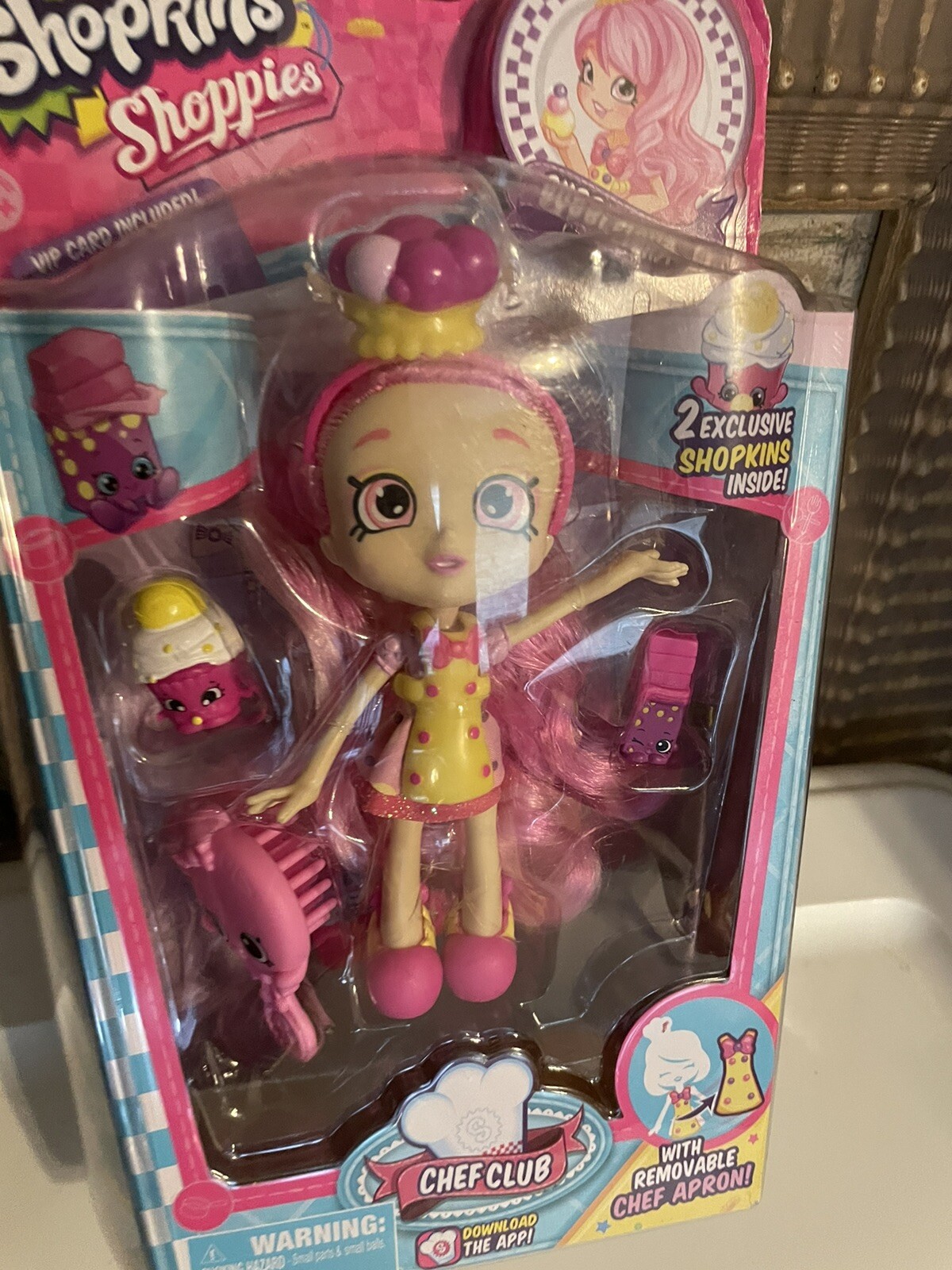 Shoppies Doll Bubbleisha With 2 Exclusive Shopkins Chef Club