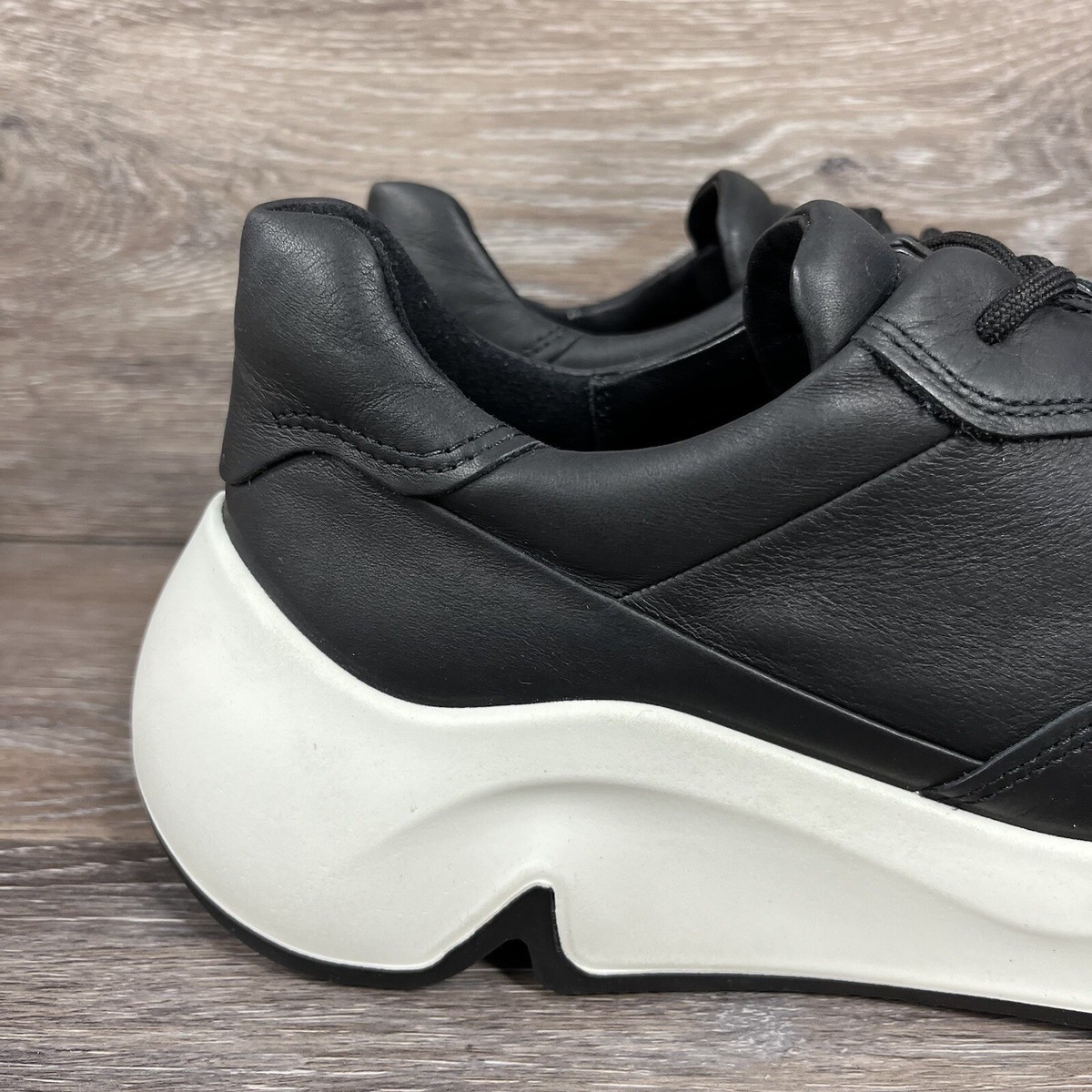 新品未使用 ECCO CHUNKY SNEAKER M US9-9.5 Amazon.com | ECCO mens Chunky Sneaker, Black, 6-6.5 US