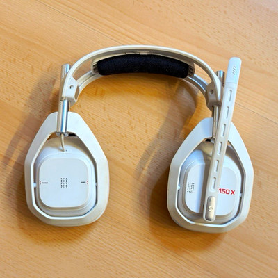 ASTRO A50 X Over-Ear Headset weiß, Boom-Mikro, Bluetooth/USB-C, Ohrpolster