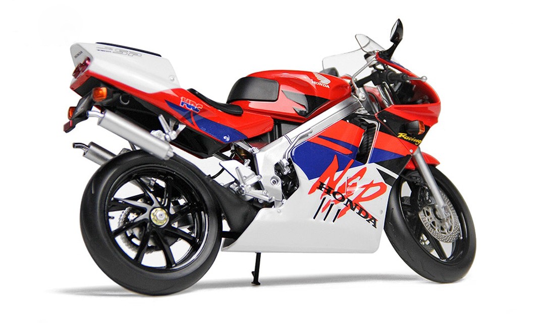 LCDMODELS　1/12　HONDA　NSR250R　SP LCD Models 1/12 HONDA NSR 250R SP RED Diecast Model - LCDM02-RE
