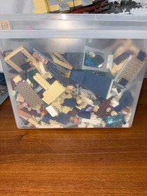 Lot 17.5lb Disney LEGO 71040 Cinderella Castle- For Parts -Pre-Owned