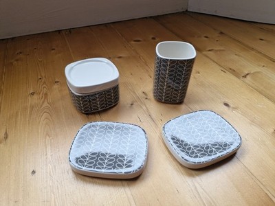 Orla Kiely Grey Stem Badset - Zahnbürstenhalter, Schmuckkästchen und 2 x Seife