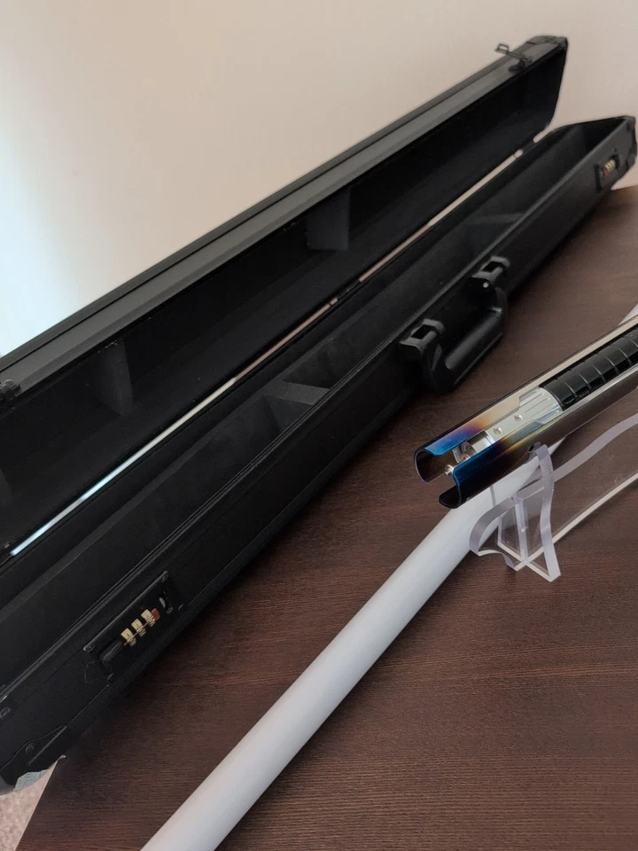 Sable de luz Star Wars Master Sol Xenopixel (con estuche, hoja y soporte) Foto 3 de 4