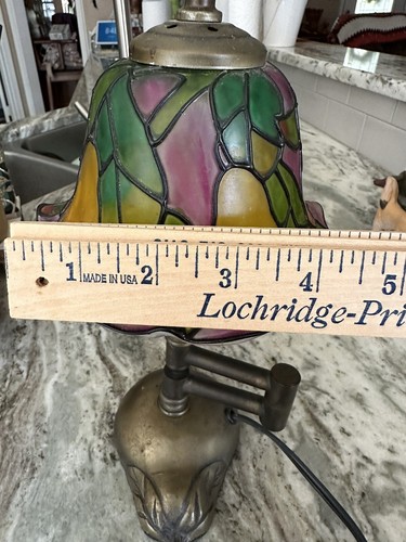 Tiffany Style Glass Pear Shape Dome Brass Lamp With Swing Arm Base Vintage - Picture 20 of 21