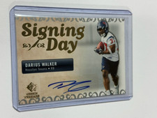 2007 SP Rookie Threads Signing Day Darius Walker #SDA-DW Rookie Auto RC Texans