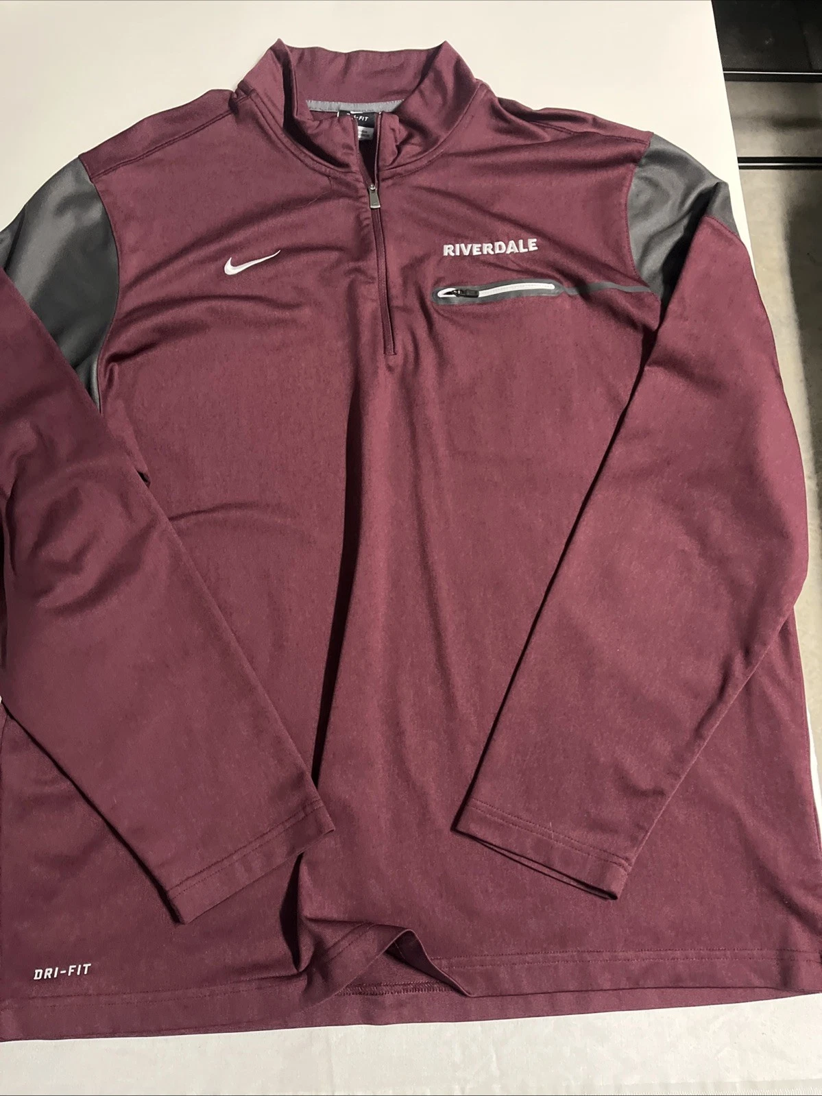 Nike Dri-FIT Men’s XXL Riverdale Maroon Quarter Zip Pullover
