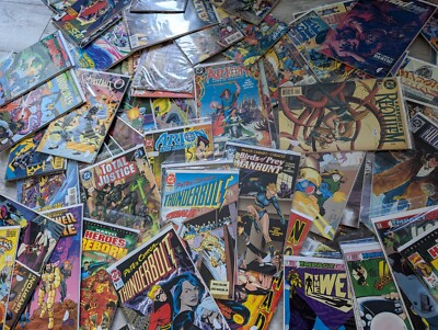 Konvolut zufälliger Comics ideal zum Weiterverkauf! 20 Comics BAGGED & BOARDED DC