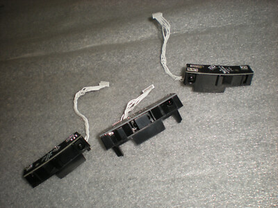 New OEM iRobot Roomba Vac Essential Q011020 Robot Side Bumper Infrared Sensors