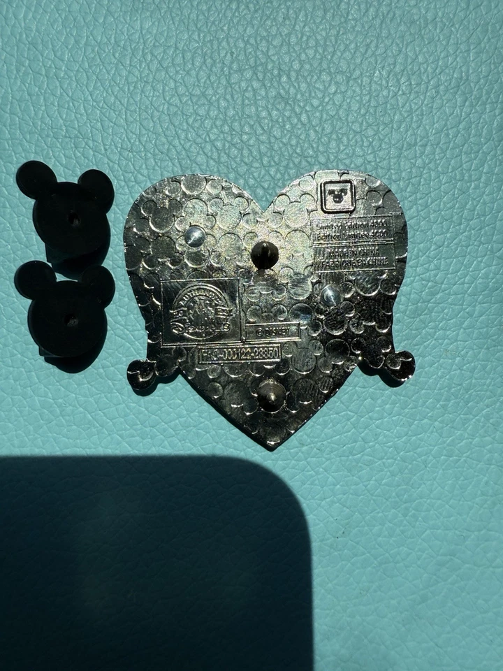 Prendedor Sweethearts Nite Disney 2024 EDICIÓN LIMITADA (4000) Foto 3 de 3