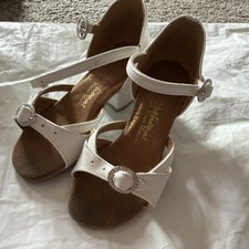 International Dance Shoes White kid's size 10 Ballroom Dance Shoes Block Heel
