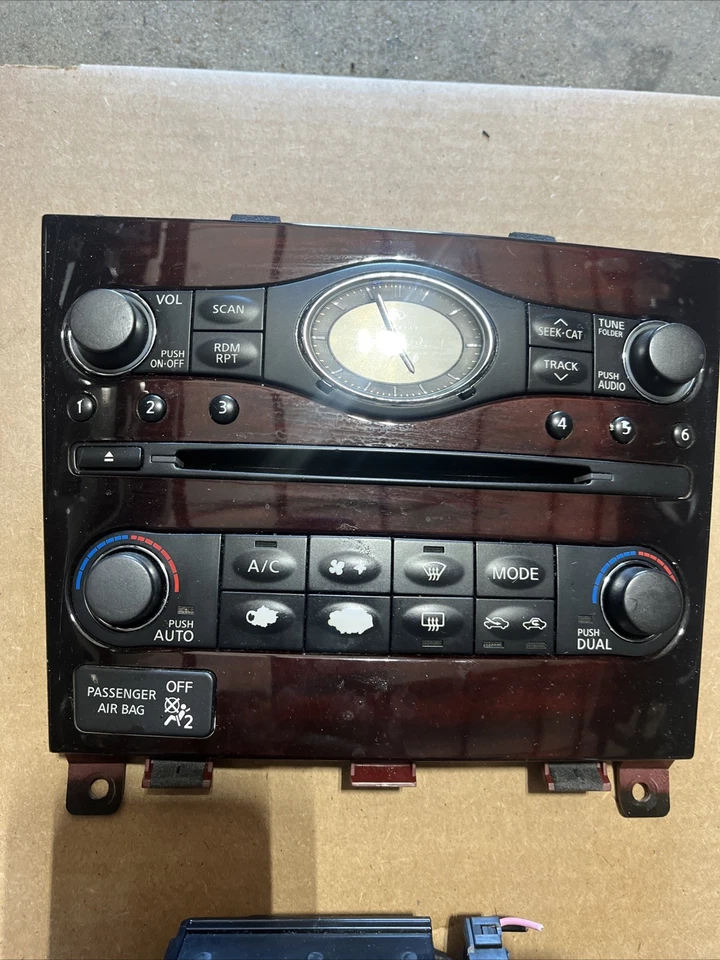 2010 13 INFINITI G37 Sedan AWD  CENTER CONSOLE GEAR SHIFTER PANEL AUTO TRANS - Image 4 of 4