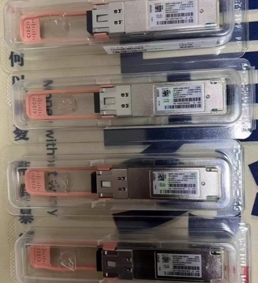 QSFP-40G-CSR-S 40G High Speed Transmission Optical Module 10-33*cm