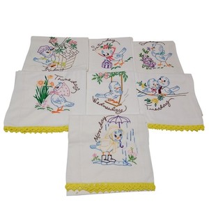 VTG Embroidered Bird Kitchen Cotton Tea Towels 7 Days/Week Yellow Crochet Trim
