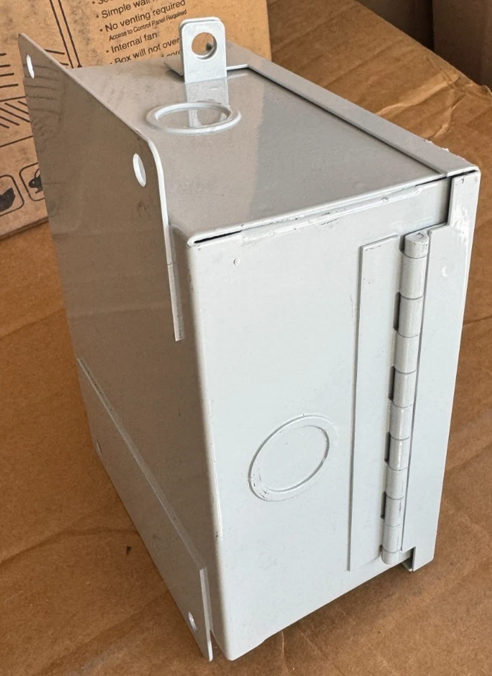 Leviton Series 2000 Three Phase Indoor Meter - Image 4 of 4