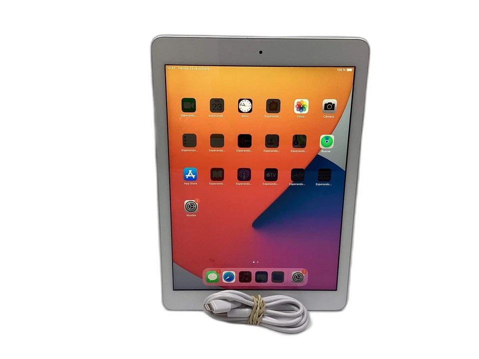Apple iPad (5th generation) · 128GB · Wi-Fi, foto 1 de 4