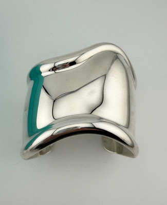 Tiffany & Co. Peretti Medium Bone Cuff Sterling Silver 6in 80g Right Wrist