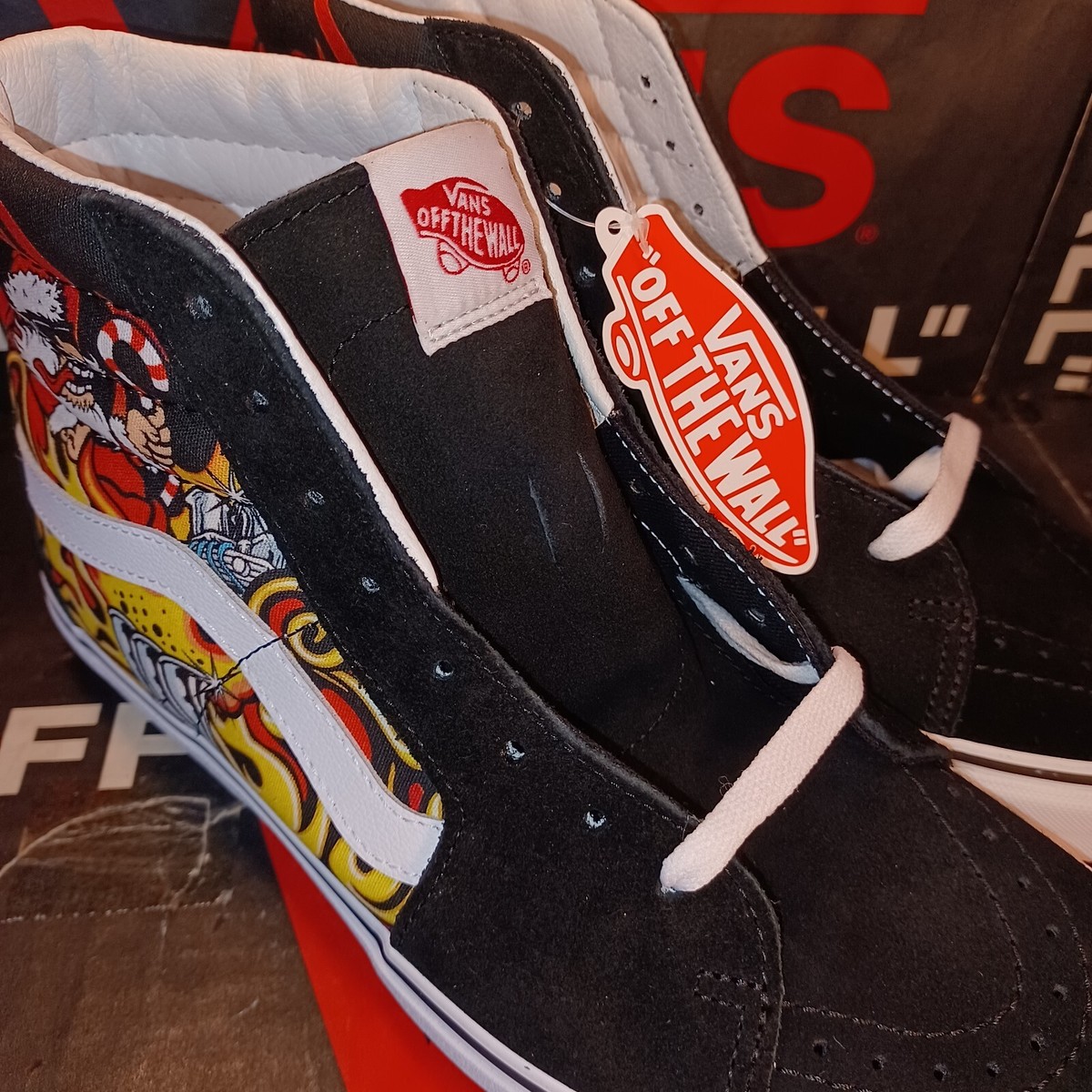 Vans Sk8-Hi Santa Flame Suede Canvas Black Men display picture 3