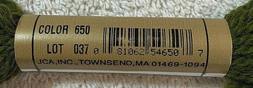 Paternayan 100% Persian Wool Yarn Needlepoint 1 Skein Very Dark Olive Green 650 - Picture 3 of 4