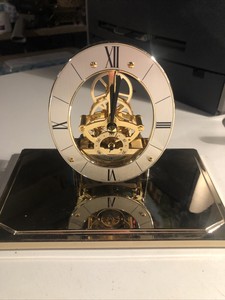 seiko quartz pyramid clock