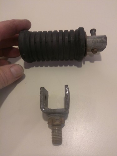 1972 Suzuki RV125 Buddy Foot Peg Rear - Picture 3 of 6
