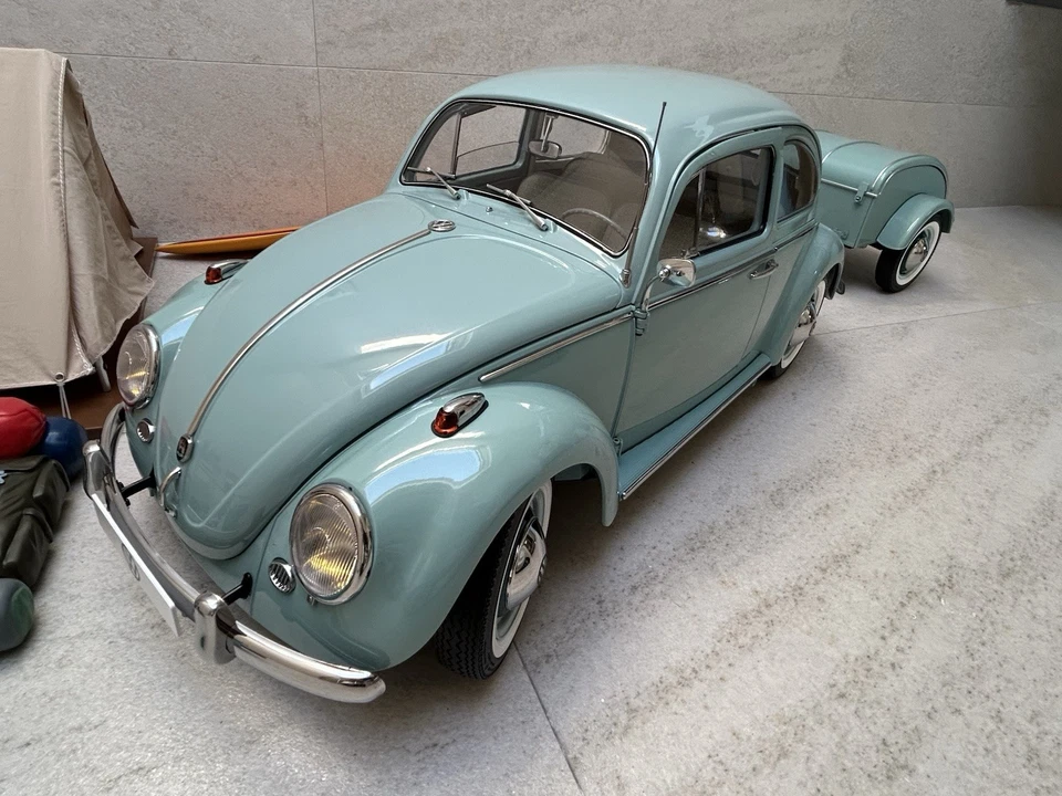 Volkswagen Maggiolino Beetle 1/8 Hachette completo  - Immagine 2 di 4