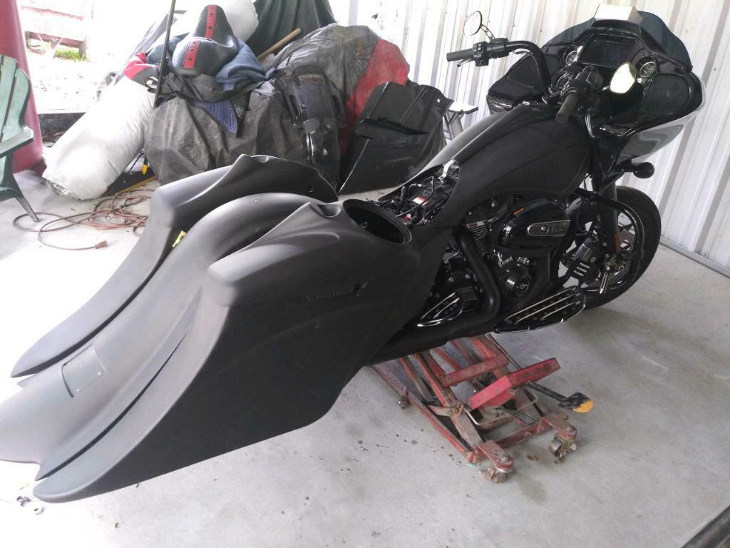09-13 Harley Davidson Touring Stretched Saddlebags Complete Bagger