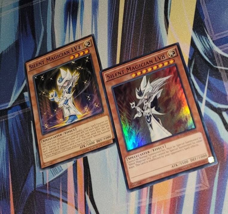 Yugioh Silent Magician LV4 common & Silent Magician LV8 Ultra Rare