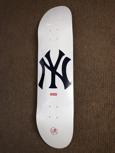 yankees skateboard deck
