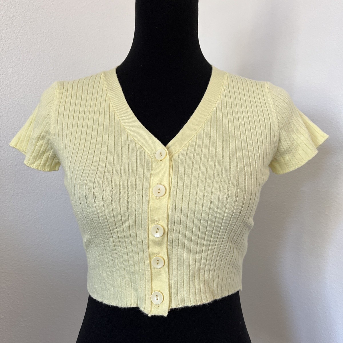 TIC TOC Knit Yellow Button Crop Top. Size: SM 🌻 | eBay