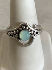 Designer Signed Beautiful Sterling Silver Green Chalcedony Ring Size 7 7/8