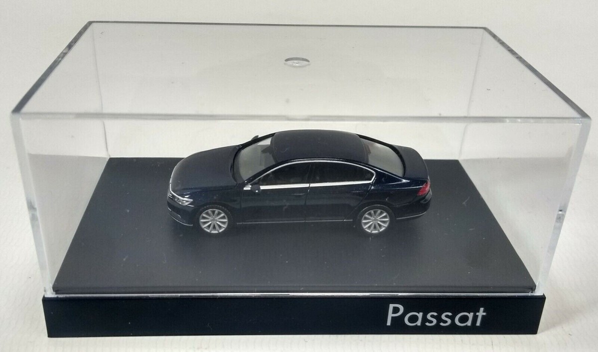 NEW GENUINE VW PASSAT B8 SALOON NIGHT BLUE METALLIC 1:87 SCALE