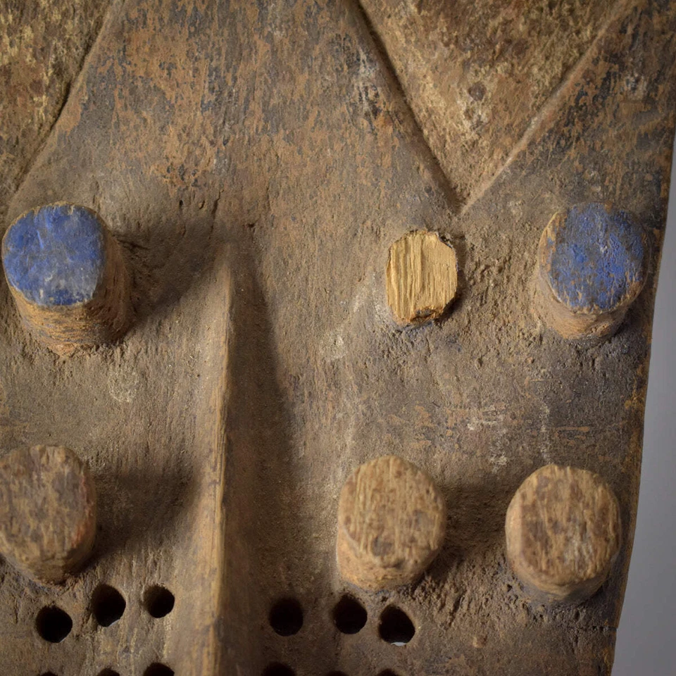 Máscara Grebo con Doce Ojos Tubulares Liberia Foto 3 de 4