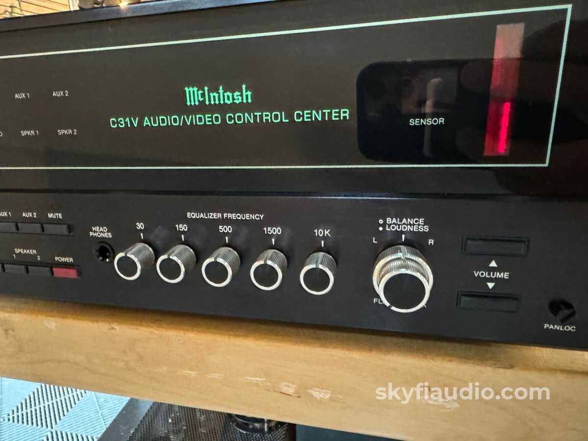 McIntosh C31V Vintage Full Featured Preamp w/Phono and Remote