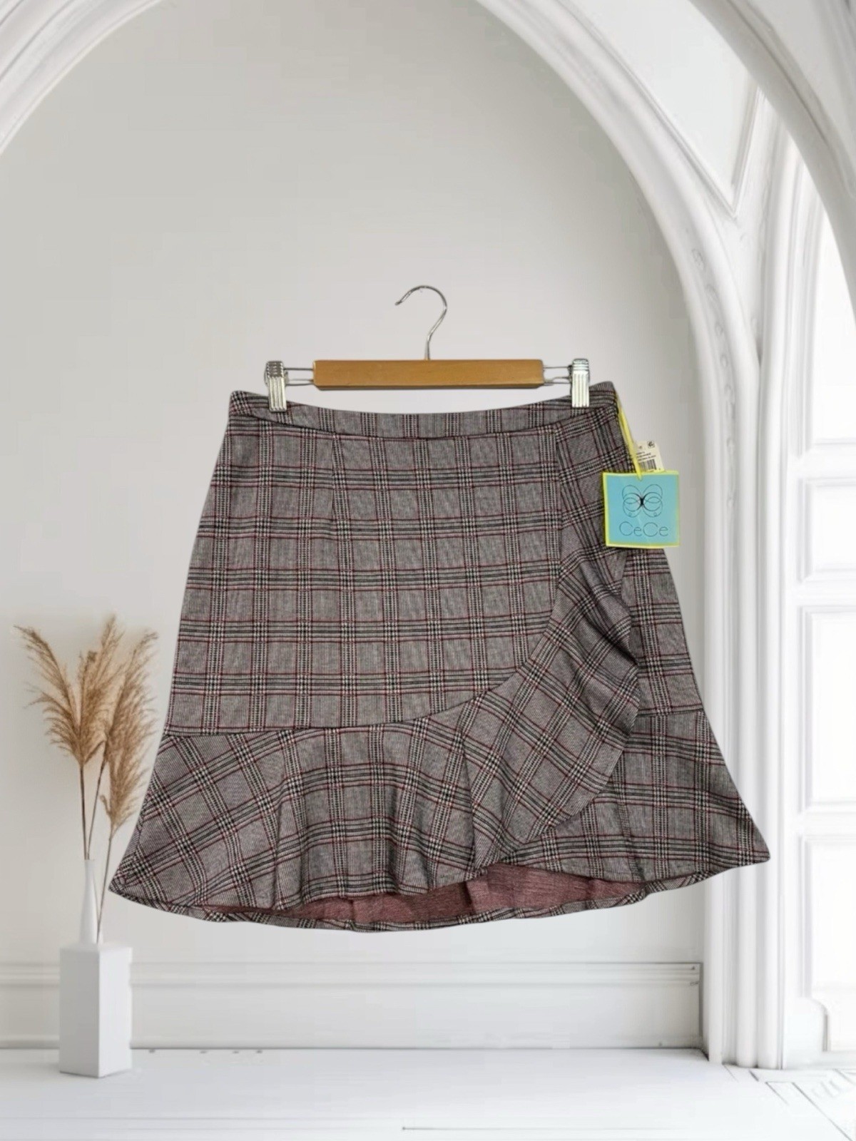 CeCe Women’s Plaid Ruffle Mini Skirt Size 8 Girly Grunge Y2K  NWT $79