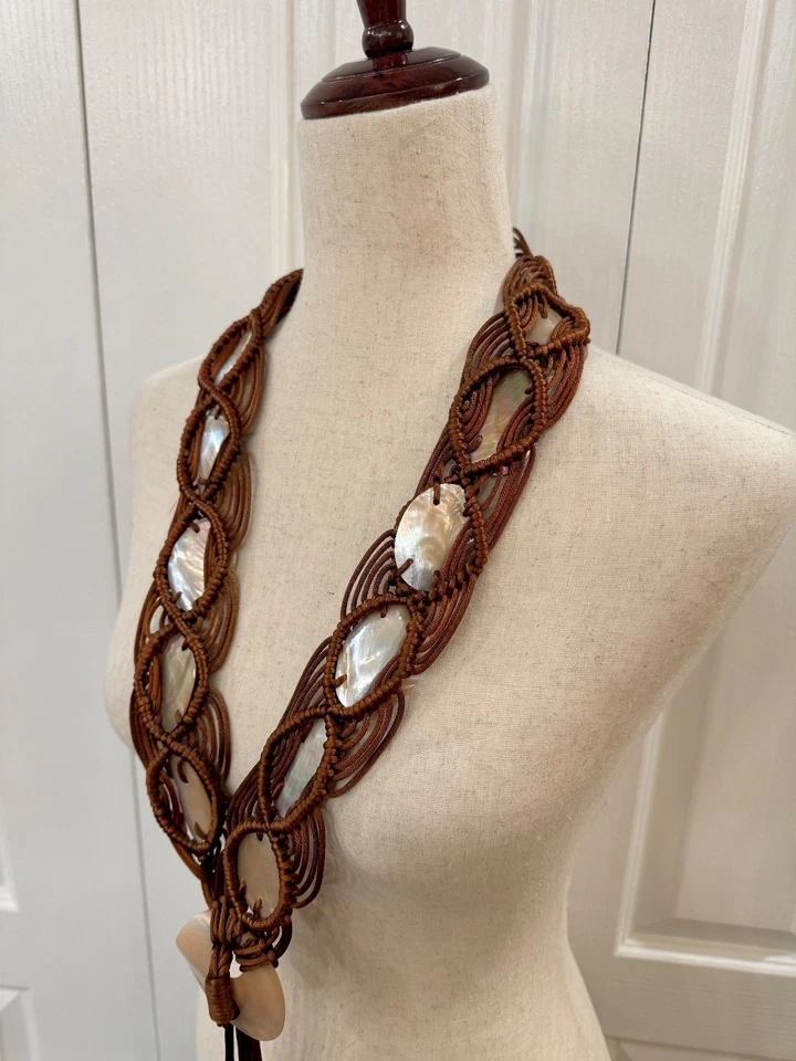 **Rare** Woman's Med Belt, Mother of Pearl Shells & Copper Poly-Silk Macrame' - Image 4 of 4