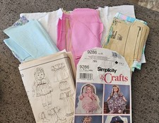 Modello bambola Simplicity #9286 con tessuto tagliato pronto da cucire