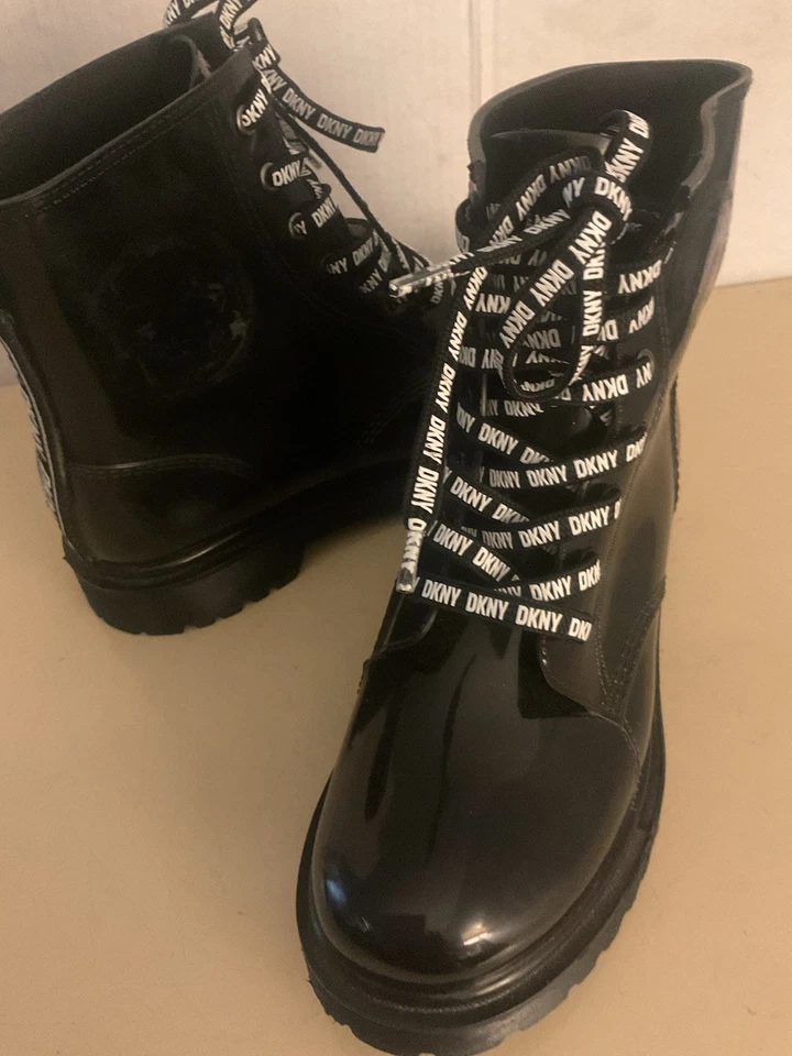 Botas de Combate DKNY Mujer Negras Brillantes Tibby Impermeables Talla 9 Euro 40 Foto 4 de 4