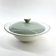 Grindley Satin White Ironstone Covered Casserole Serving Dish Staffordshire UK