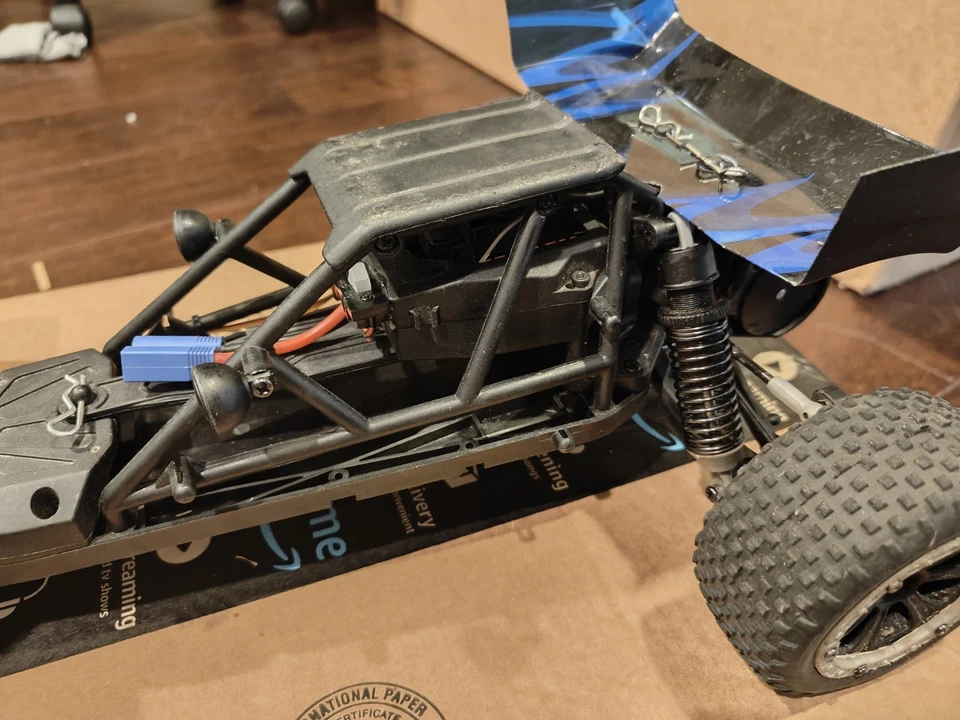 Coche de radiocontrol Redcat Racing Cyclone XB10 con motor sin escobillas y radio 1:10 Foto 3 de 4