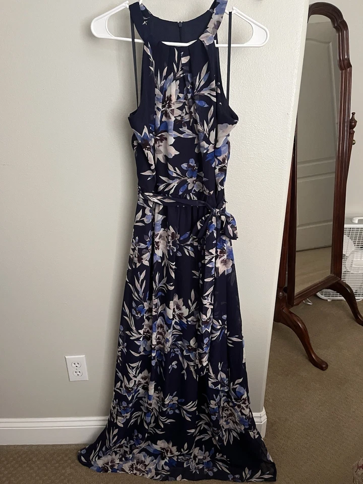 $299 Vestido Maxi Halter Eliza J 8 Madre de la Novia Gasa Azul Marino Floral Cinturón Foto 2 de 4