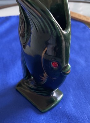 Vintage Le Bow Fish Vase Very Good Condition .