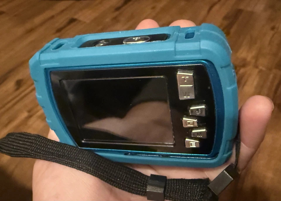 Polaroid iS048 16MP Waterproof Digital Camera Blue *Tested - Image 2 of 2