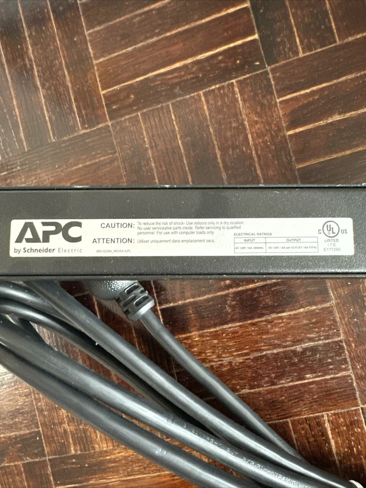 Schneider Electric APC Basic Rack PDU AP9551 - Image 4 of 4