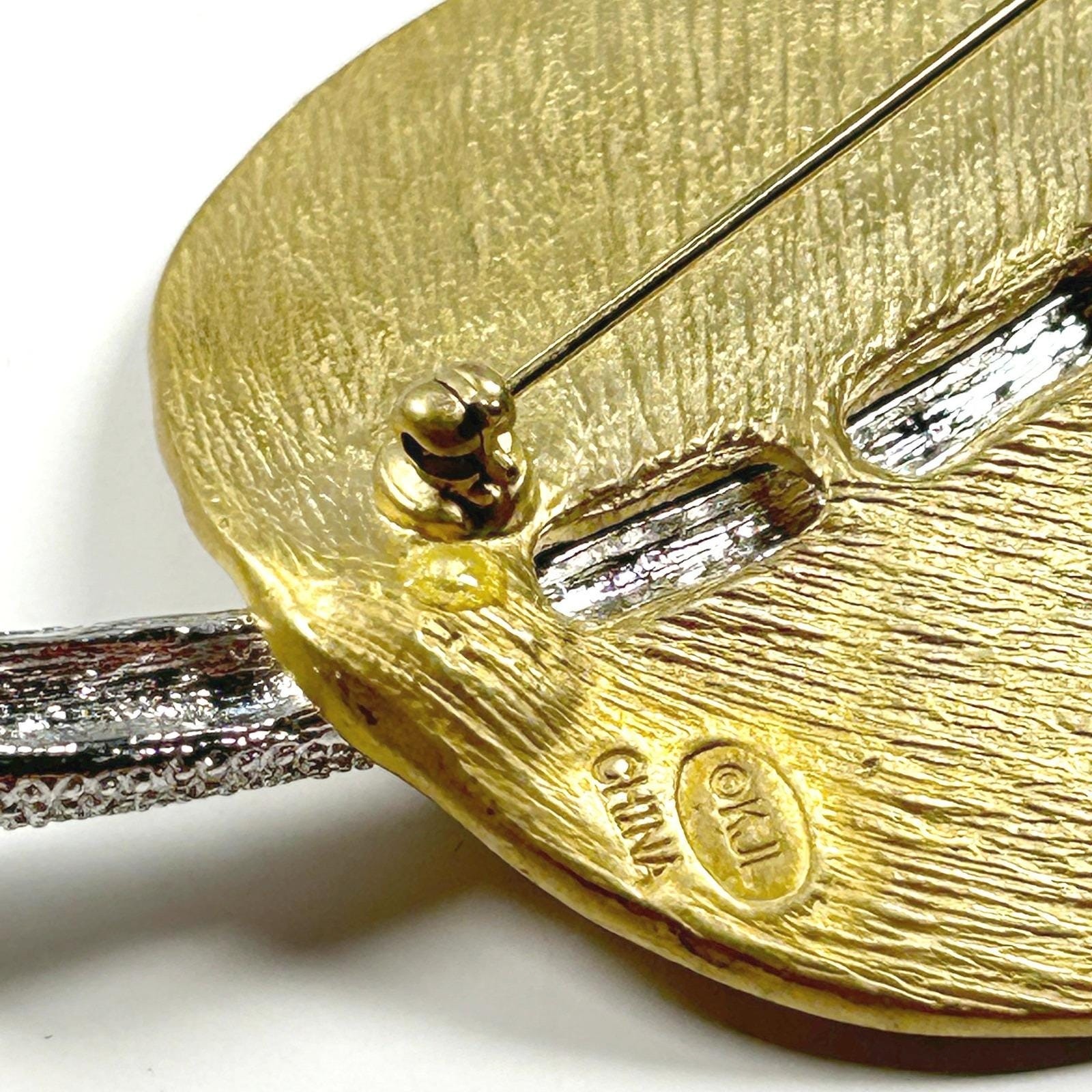 KJL Kenneth Jay Lane Rhinestone Leaf Brooch Brush… - image 7