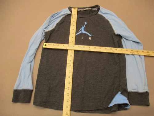 Jordan Air Size 13/15 Youth Cotton Blend Crew Neck Long Sleeve Athletic Top 499 - Picture 2 of 4