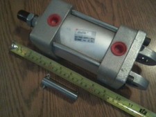 *NEW* ......... .. SMC NCDA1X325-0200 CLEVIS STYLE AIR CYLINDER 250PSI (1.7MPa) 