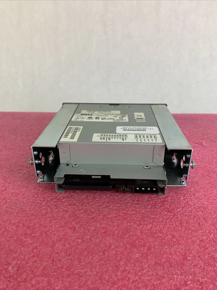 DELL PC353 DAT72 36/72GB INTERNAL SCSI 68 PIN DDS5 TAPE DRIVE CD72LWH - Image 4 of 4